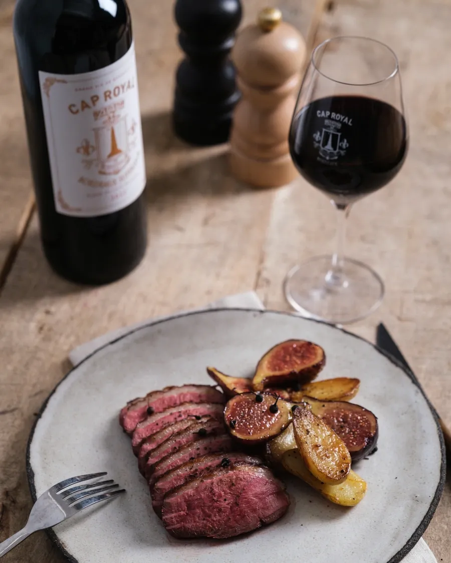 Duck breast with roasted figs and pears